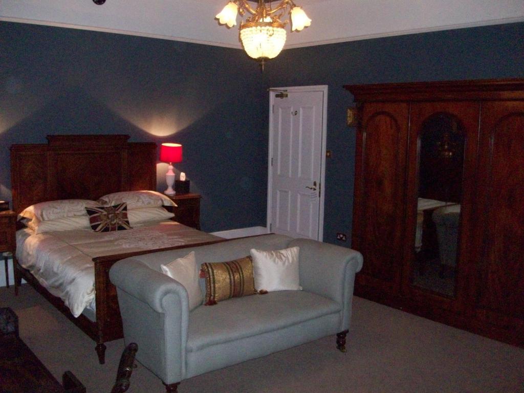 The Bradley Cheltenham Room photo
